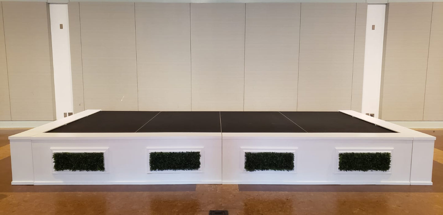 STAGE FAÇADE | WHITE | HEDGE