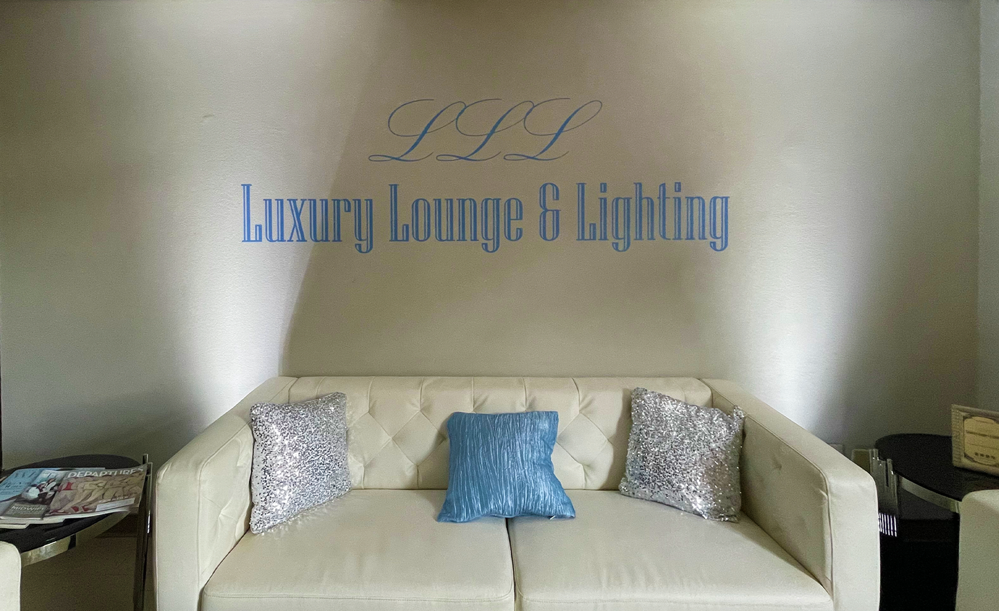 WIRELESS LED UPLIGHT/WASH LIGHT FIXTURE (160W - RGBWAUV) W/REMOTE