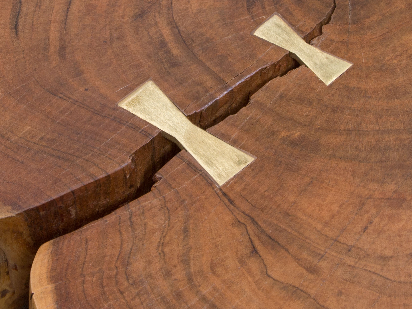 OPUS LIVE EDGE TABLE