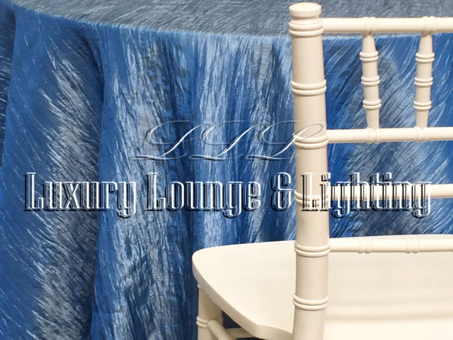 CRINKLE TAFFETA LINEN - AZURE - 132" Diameter LLL's Crinkle Taffeta Linen in Azure is a round crinkle taffeta linen designed to add a touch of cool soothing blue to your event decor.