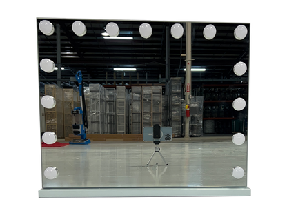 LIGHTED VANITY MIRROR